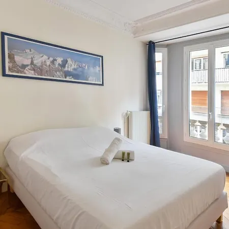 Haussman Et Son Balcon - Welkeys Apartment Paris